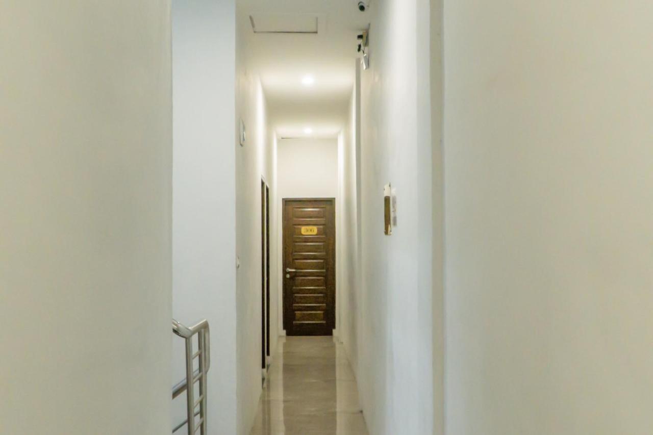 Reddoorz @ Jalan Wahidin Medan Hotel Екстериор снимка